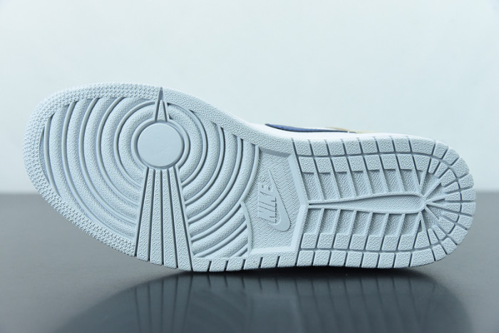 Air Jordan 1 Mid DO6726-100