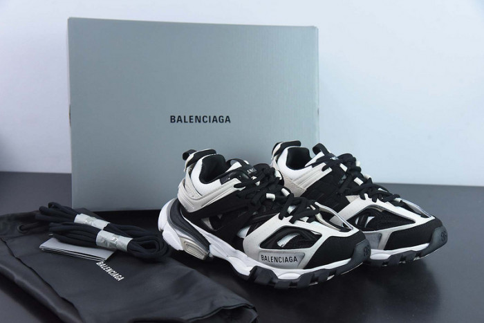 BALCIA Track SNEAKER