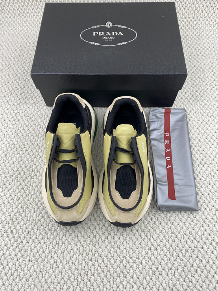 PRDA Sneaker