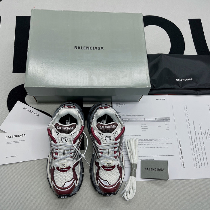 BALCIA RUNNER SNEAKER