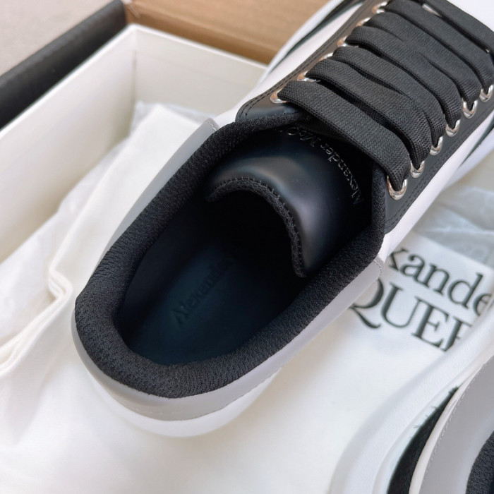 ALEXMQ Sneakers