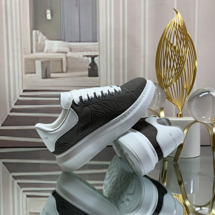 ALEXMQ Sneakers