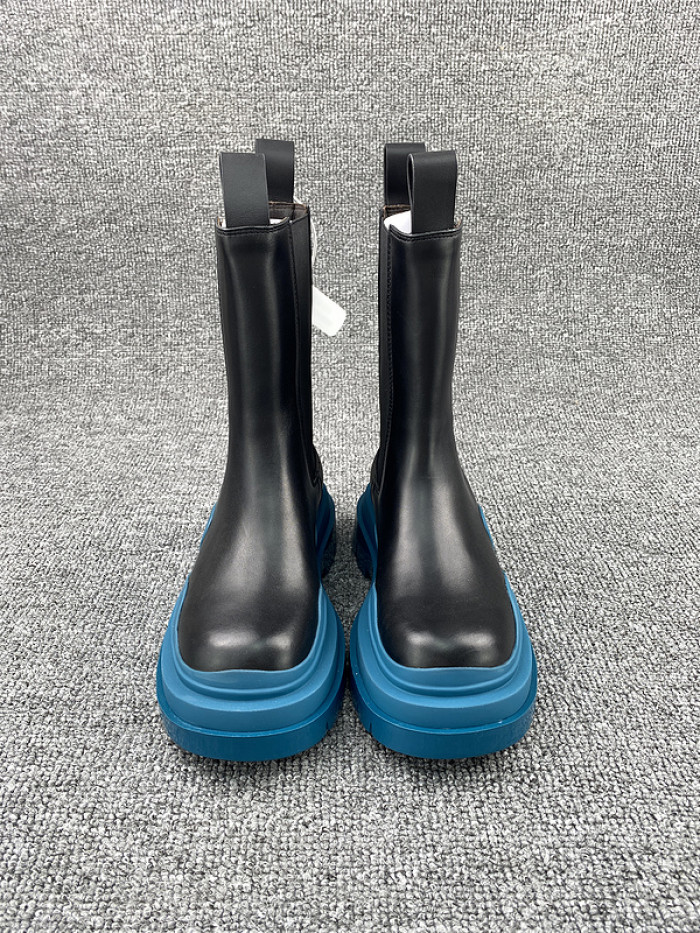 Bo*te*ga ve*ne*ta chelsea tire leather high boot