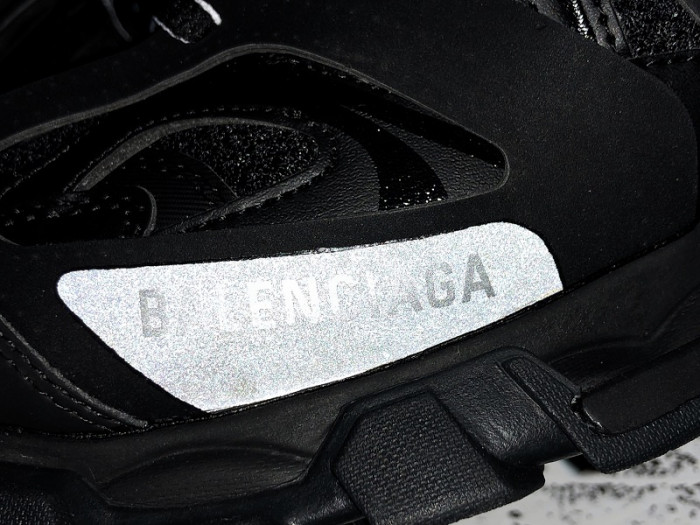 BALCIA Track SNEAKER (LED)