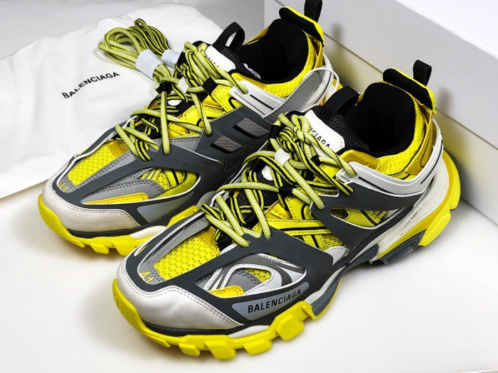 BALCIA Track SNEAKER