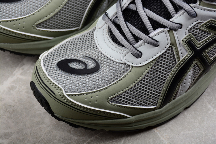 As*ic*s jog 100 s lightweight low tops non-slip gray green 1201a715-020