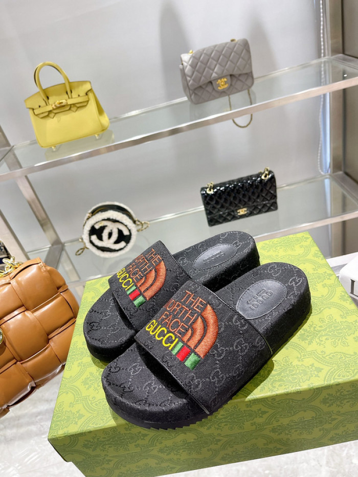 GCI GG Slide Sandal