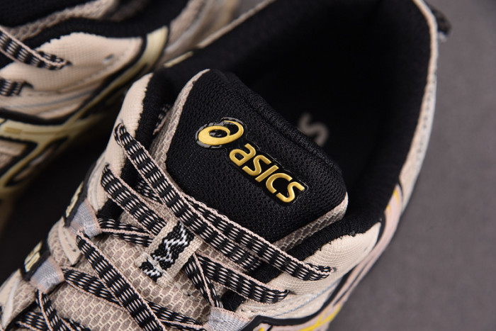 (wmns) As*ic*s gel-kahana 8 low-top brown 1012a978-201