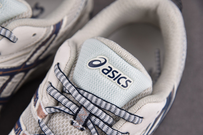 As*ic*s gel-kahana 8 