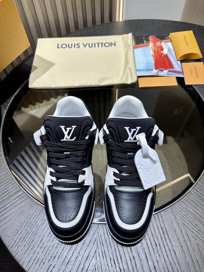 LUSV SNEAKERS