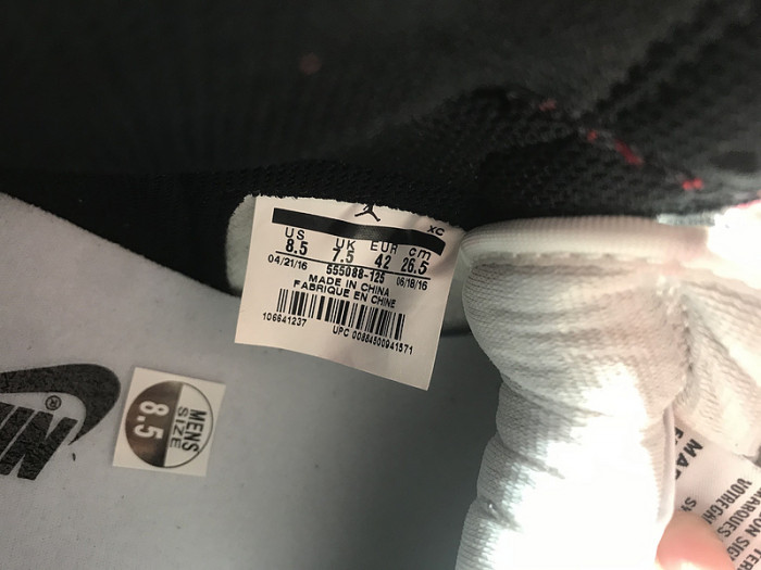 AIR JORDAN 1 BLACK TOE (2016) 555088-125