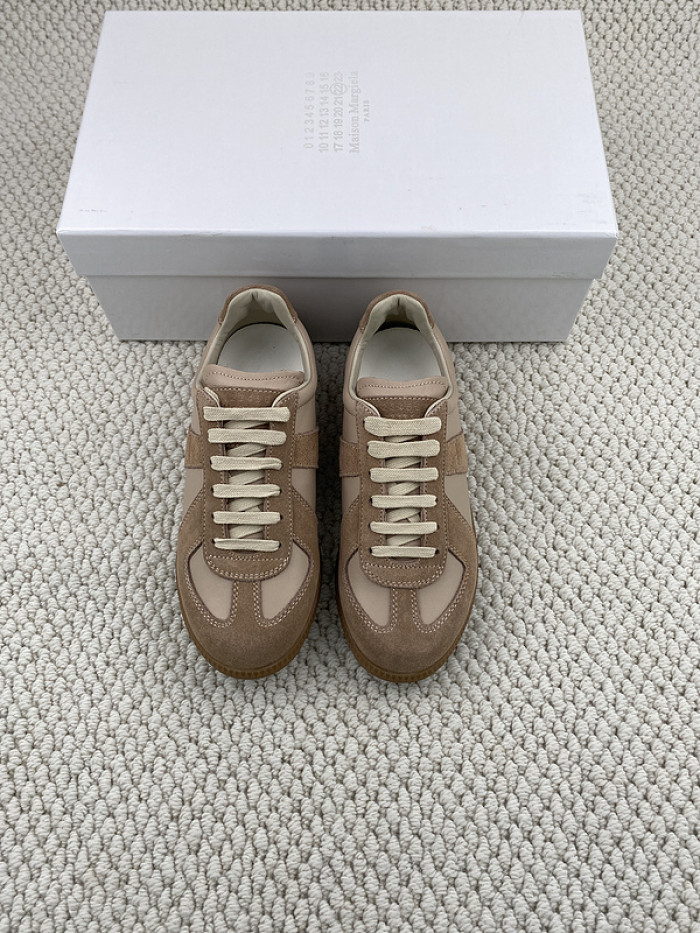 ma*s*n Ma*i*la sneaker