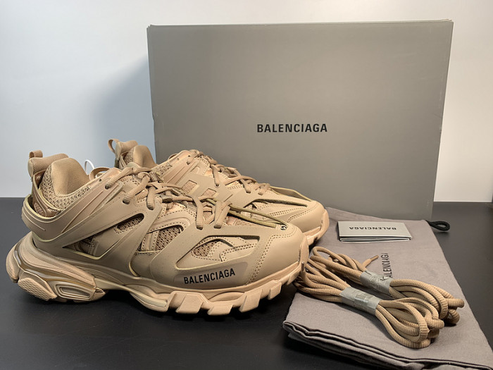 BALCIA Track SNEAKER