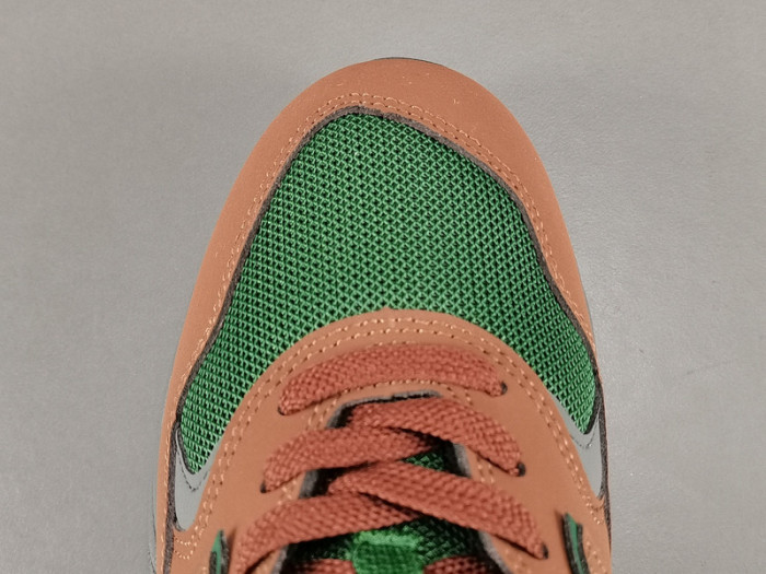 New Balance 580 Beef and Broccoli - MT580RTB