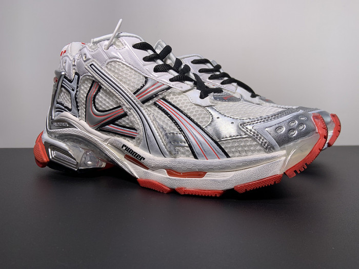 BALCIA RUNNER SNEAKER