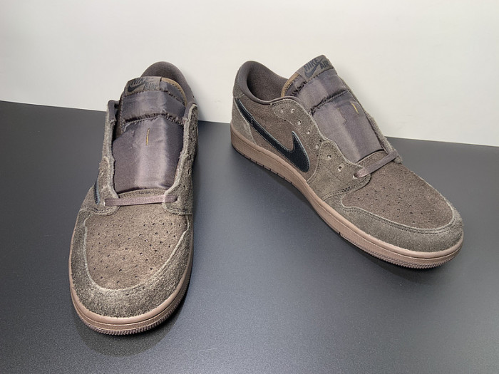 Travis Scott x Air Jordan 1 Low OG DM7866-202