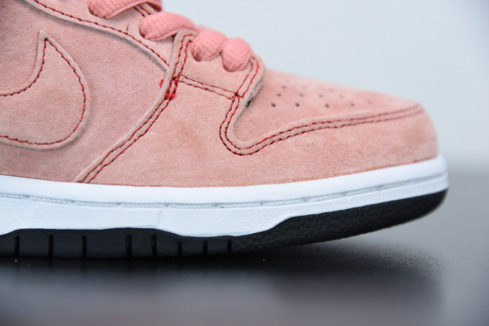 Nike SB Dunk Low “Pink Pig” CV1655-600
