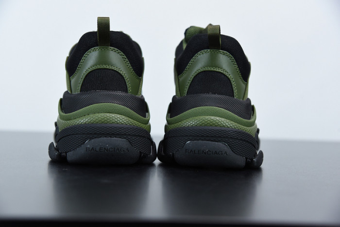 BALCIA Triple S Sneaker