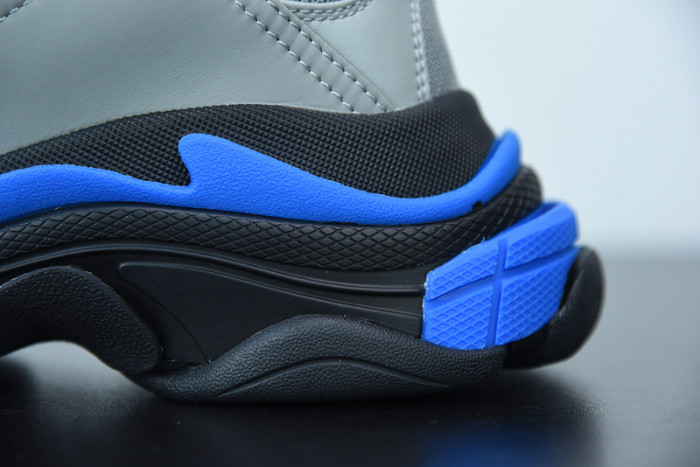 BALCIA Triple S Sneaker