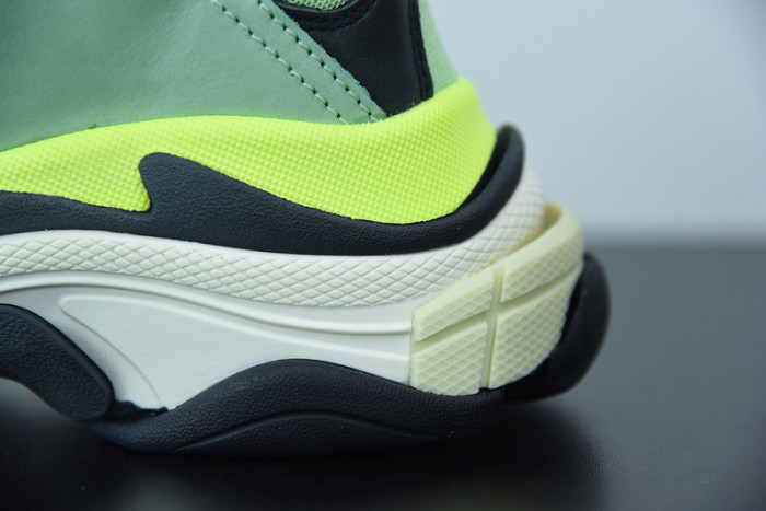 BALCIA Triple S Sneaker