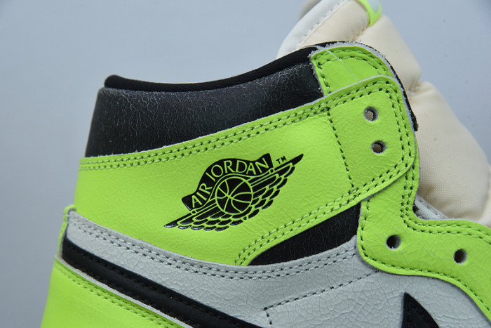 Air Jordan 1 High OG "Volt" 555088-702