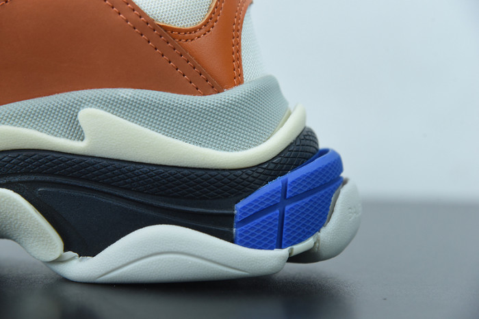 BALCIA Triple S Sneaker