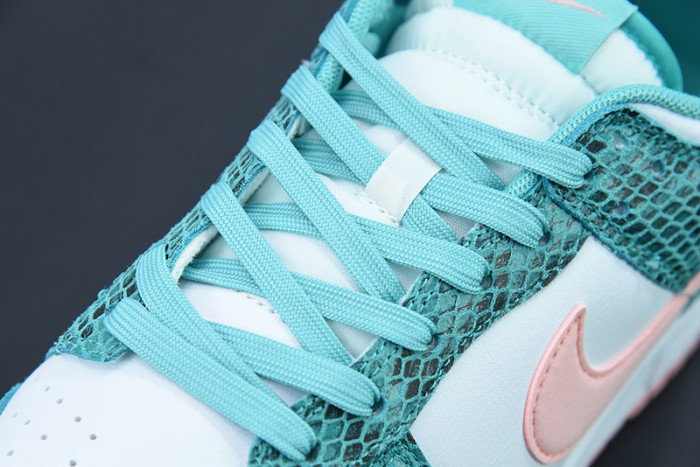 Nike Dunk Low Snakeskin DR8577-300