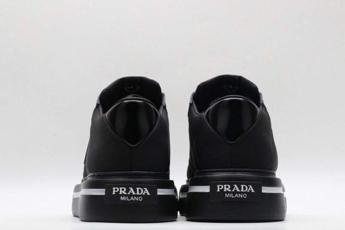 PRDA Sneaker