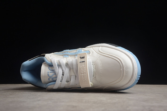 As*ic*s gel‑spotlyte low v2 