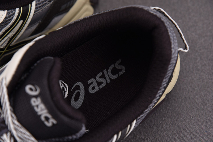 As*ic*s gel-kahana 8 