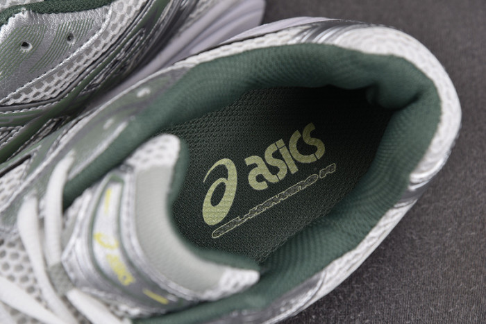 As*ic*s gel kayano 14 