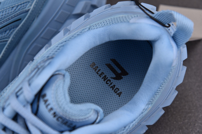 BALCIA DEFENDER SNEAKER