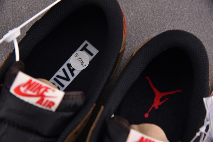 Travis Scott x Air Jordan 1 Low OG Velvet Brown DM7866-202