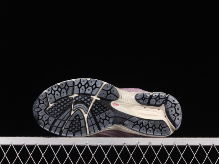 New Balance 2002R Protection Pack Pink M2002RDH