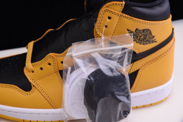 Air Jordan 1 High OG “Pollen 555088-701