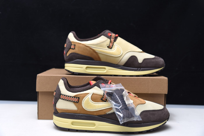 Travis Scott x Nike Air Max 1 DO9392-200