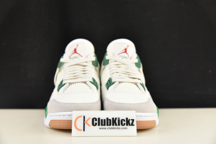 Jordan 4 Retro SB Pine Green - DR5415-103