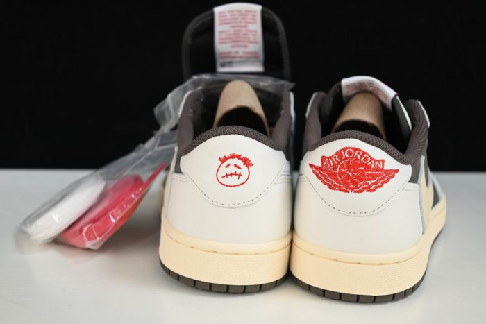 Air Jordan 1 Travis Scott Low DM7866-162