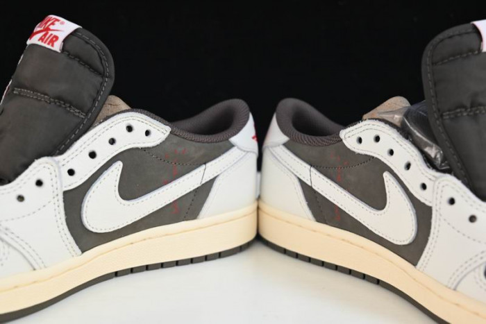 Air Jordan 1 Travis Scott Low DM7866-162