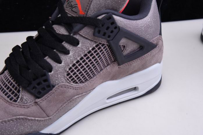 Air Jordan 4 Retro "Taupe Haze" DB0732-200