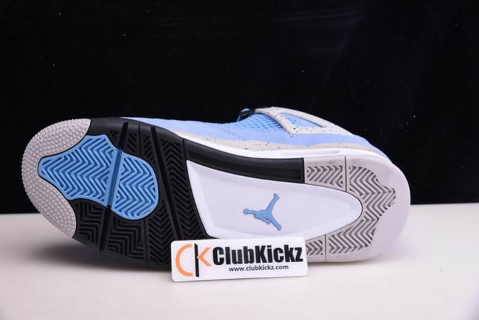 Air Jordan 4 SE “University Blue” CT8527-400