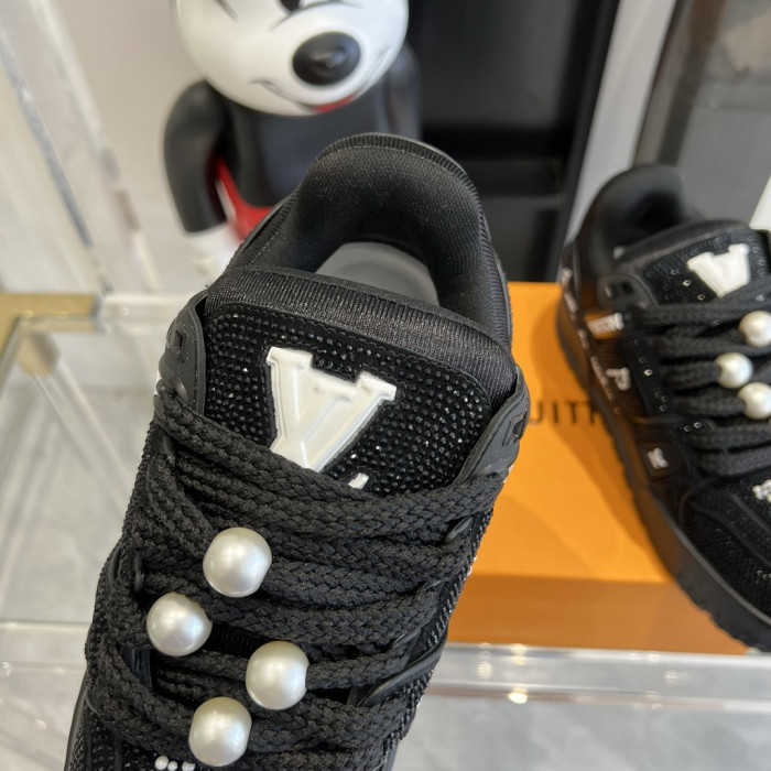 LUSV SNEAKERS