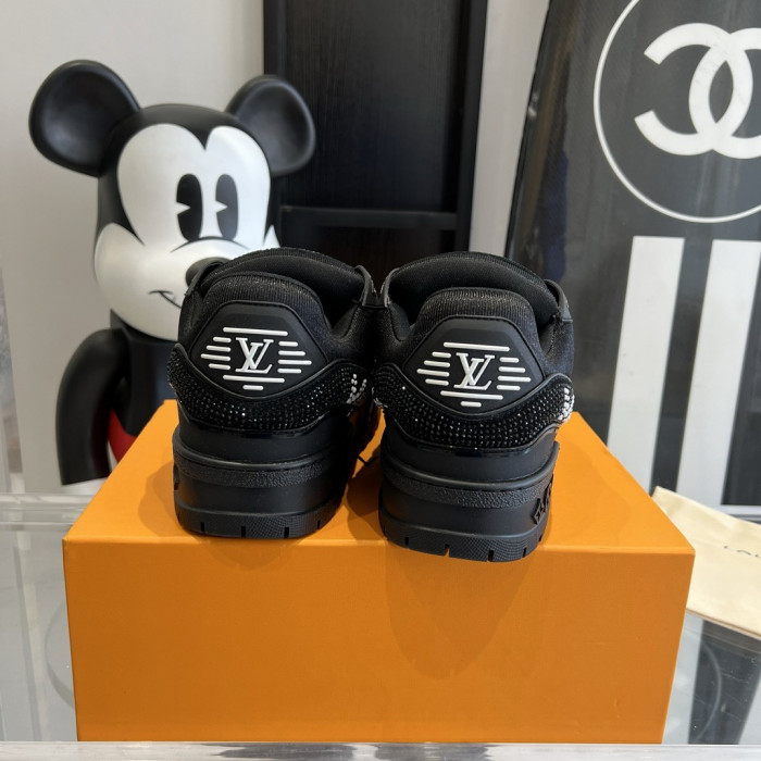 LUSV SNEAKERS