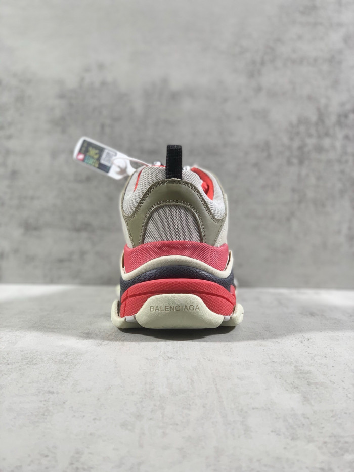 BALCIA TRIPLE S SNEAKER