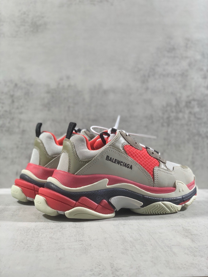 BALCIA TRIPLE S SNEAKER