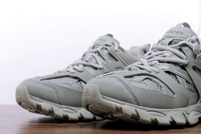 BALCIA Track SNEAKER