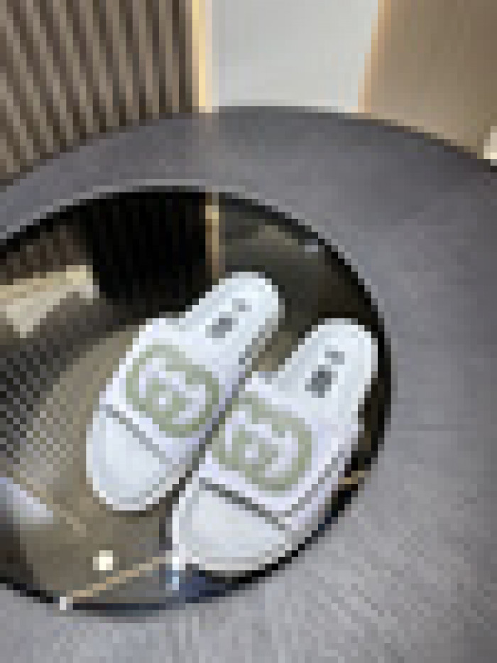 GCI GG Slide Sandal