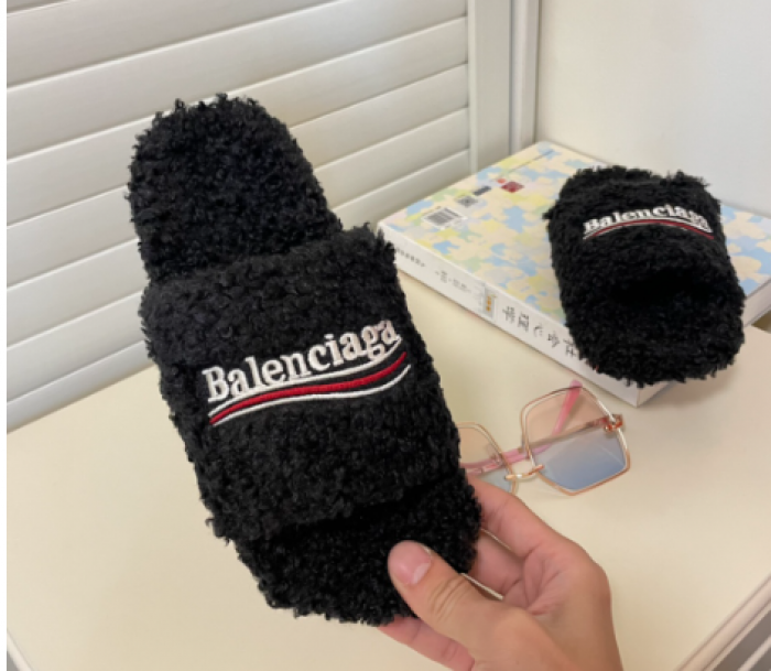 BALCIA Furry Slides