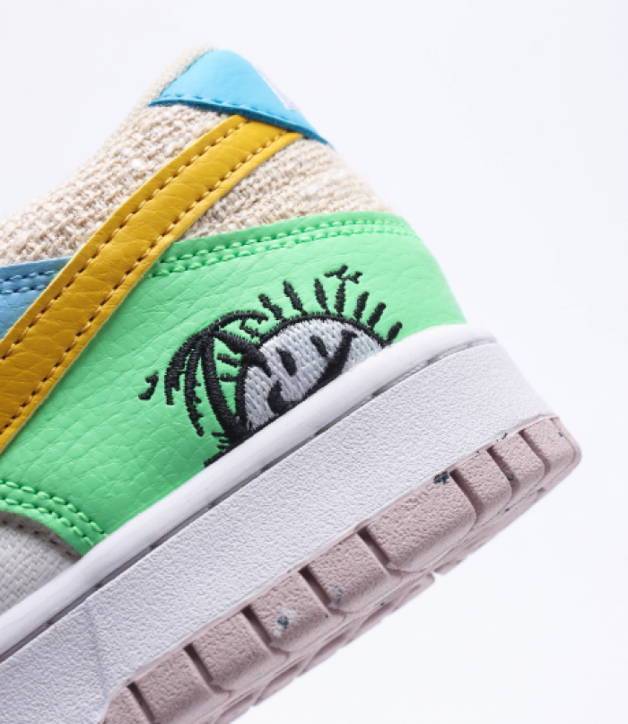 Nike Dunk Low SE Sun Club DQ0265-100