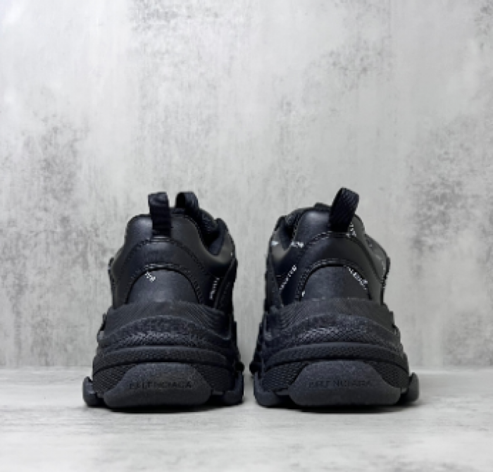 BALCIA TRIPLE S SNEAKER